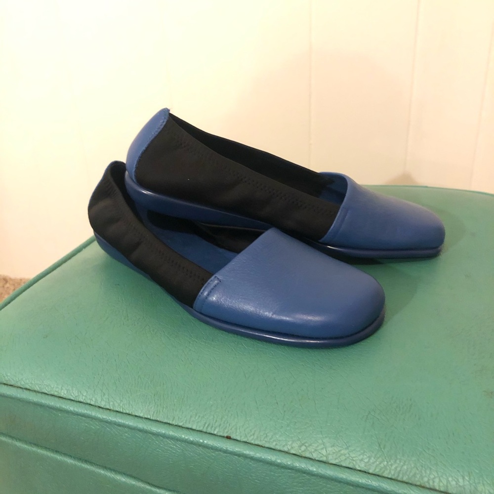 EUC Aerosoles Colorblock Flats